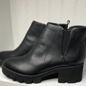 BC By Seychelles Fight for your right boot Size 9.5